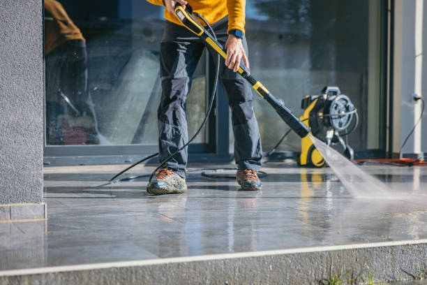 Why Choose Our Certified Pressure Washing Experts for Your Project Needs in Ashburn, GA?